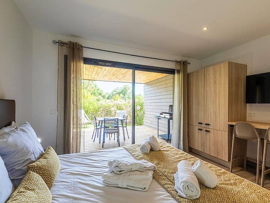 Pierre & Vacances Premium Résidence Les Terrasses d'Arsella - Studio 2 personnes - Climatisation - Grande terrasse in Porto-Vecchio, Arrondissement de Sartène