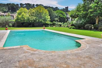 Location de vacances pour 10 personnes, avec terrasse à Barbentane