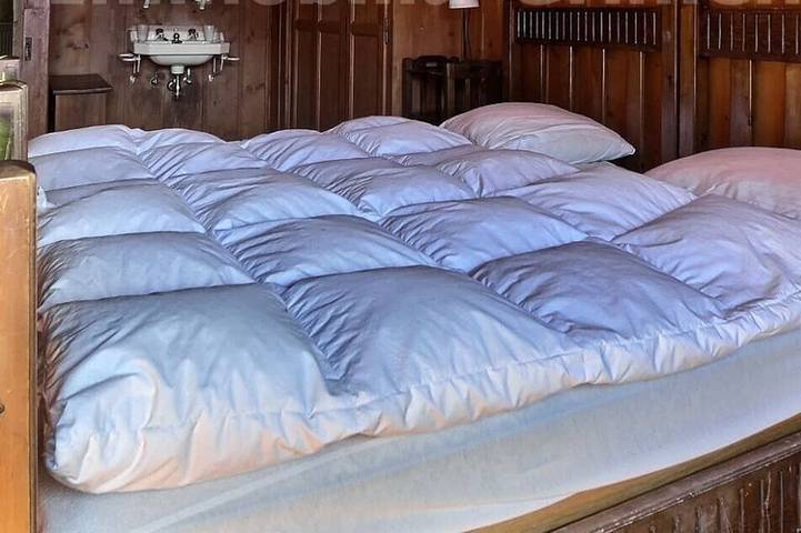 Chalet rustique confortable sur 2 étages pour 7 à 8 personnes, salon, cuisine séparée avec lave-vais in Grimentz, Anniviers