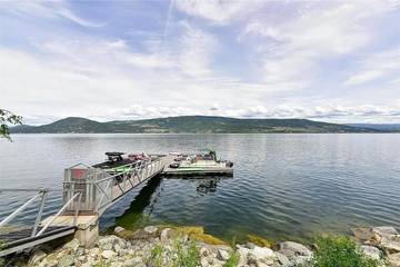 Cabin Rentals And Lodges for 8 Guests in Central Okanagan, Picture 3