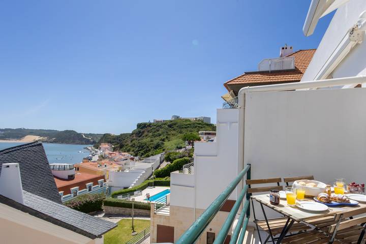 Appartement entier, Baia- No centro da vila in Praia de São Martinho do Porto, São Martinho do Porto