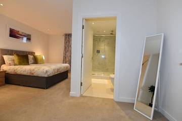 Apartment for 5 People in Hounslow, London, Photo 1