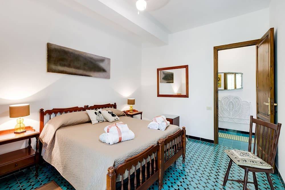 Villa fronte mare con solarium in S'ena E Sa Chitta, Provincia di Nuoro