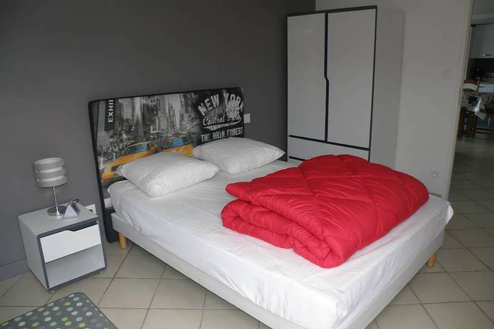 Gîte pour 4 personnes, avec terrasse et jardin à Aydat - 2