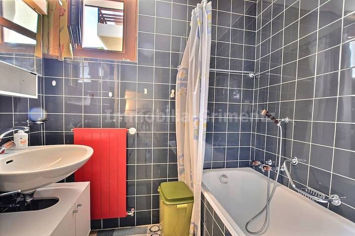 Ganze Wohnung, Einfache Wohnung für 5 Personen, Wohnzimmer mit Kamin, Kochnische mit Geschirrspüler, 1 Zimmer mit 2 in Grimentz, Anniviers