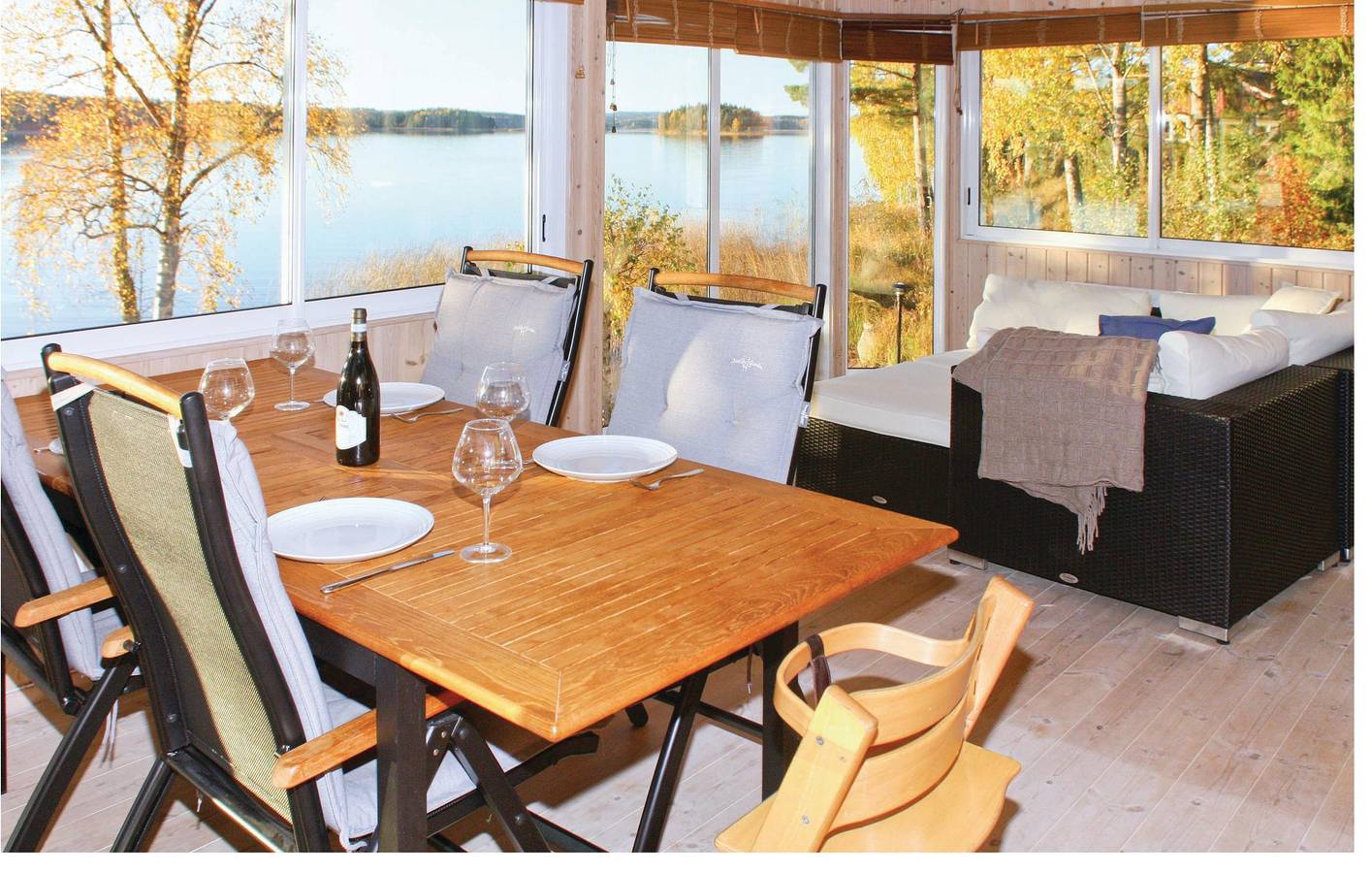 Ferienhaus für 11 Personen mit Sauna in Vänern