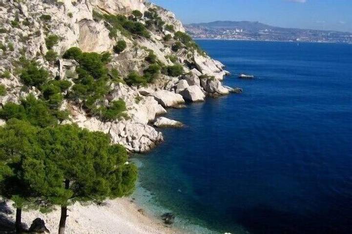 Location de vacances pour 4 personnes, avec Terrasse à Le Rove