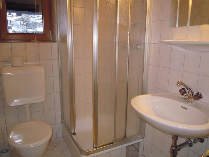 Chambre d’hôte pour 2 personnes, avec balcon et vue à Zell am See - 4