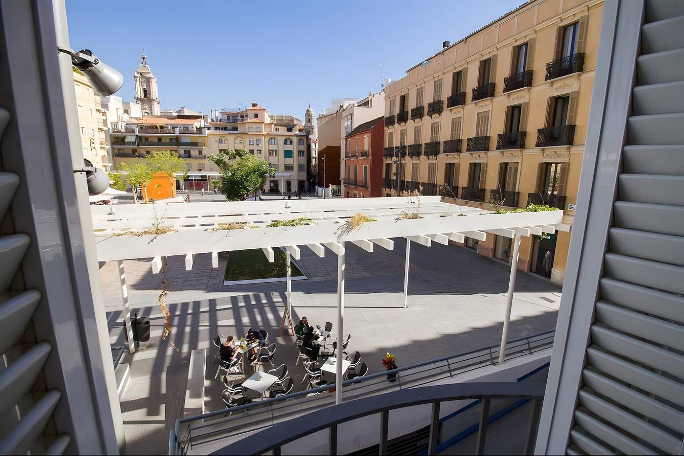 Apartamento inteiro, Apartamento 'Atarazanas Suite de 2 Quartos' com Varanda, Wi-Fi e Ar Condicionado in Malaga Centro Historico, Malaga