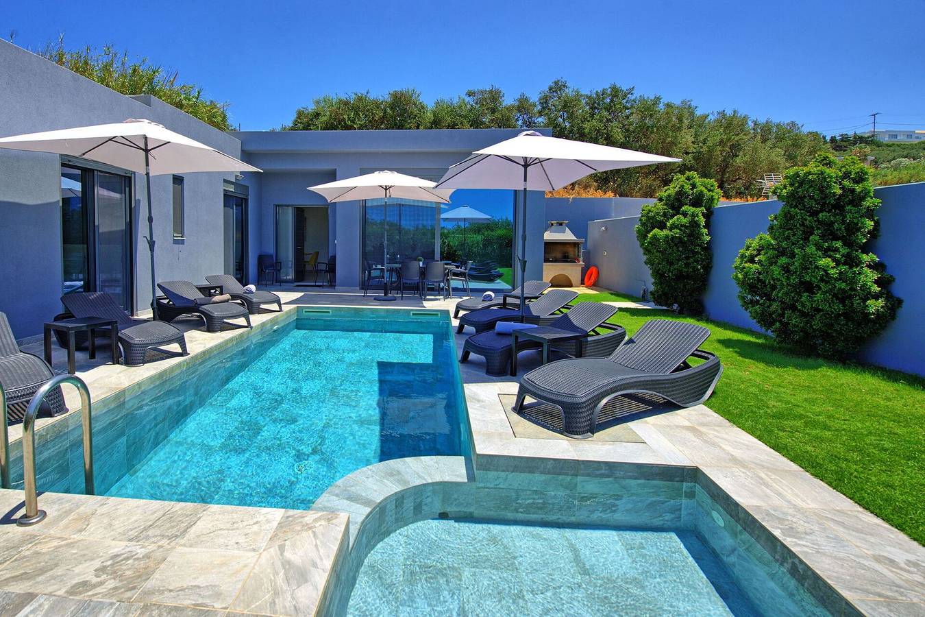Villa für 10 Personen mit Pool in Agia Marina, Chania und Umgebung