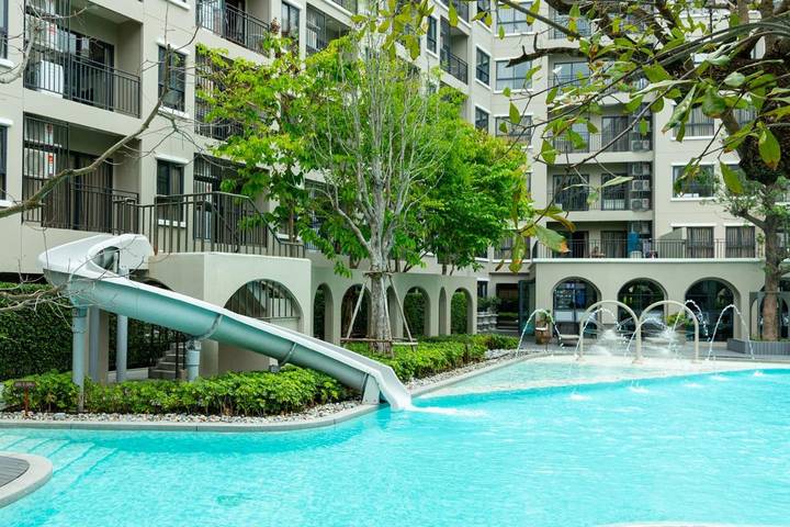 Apartamento de vacaciones para 4 personas, con piscina y jacuzzi además de piscina para niños y jardín - 1