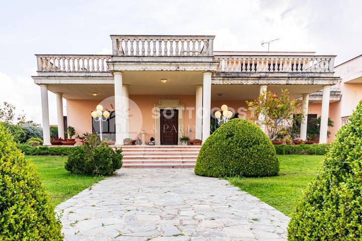 Location de vacances pour 5 personnes, avec vue et jardin, animaux acceptés à Calimera - 2