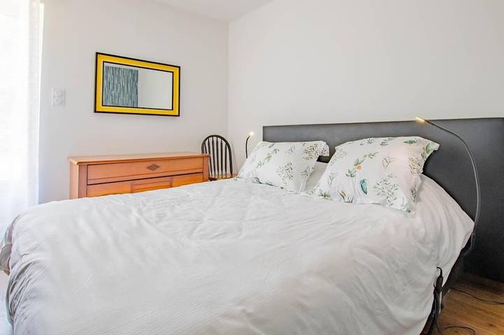 Location de vacances pour 6 personnes, avec piscine et jardin à La Chapelle-Saint-Sauveur - 2