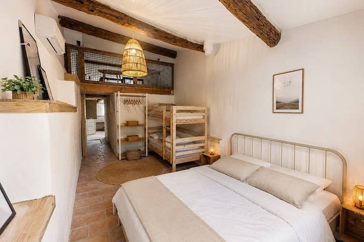 Location de vacances pour 6 personnes, avec balcon à Nézignan-l'Évêque - 2