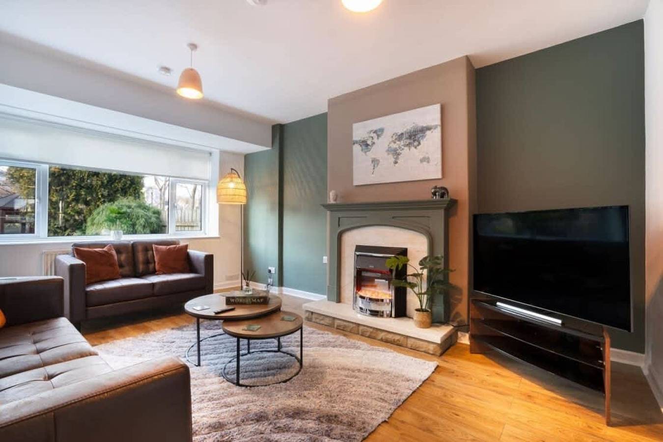 10-min to City Centre 3 Bedrooms Sleeps5 with Free Parking  Garden   Wifi in Aberdeen, Aberdeenshire