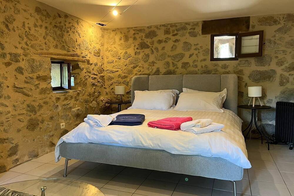 Villa La Sérénité : calme et nature à l’abri de tous les regards in La Fouillade, Aveyron