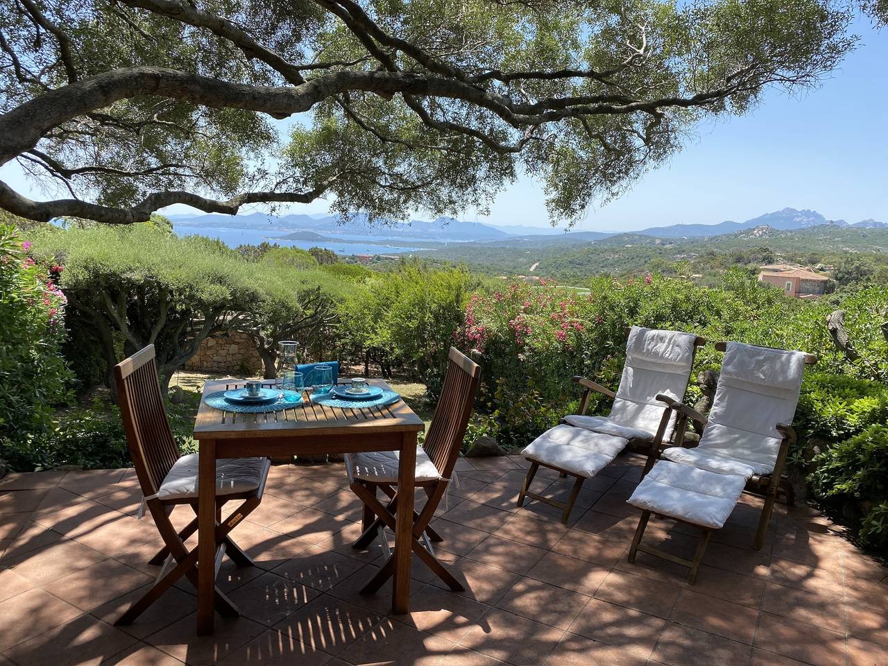 Domus Olivarum -Costa Smeralda villetta 7 Personen, 4 Pk, Wlan, großer Garten in Cala di Volpe, Arzachena