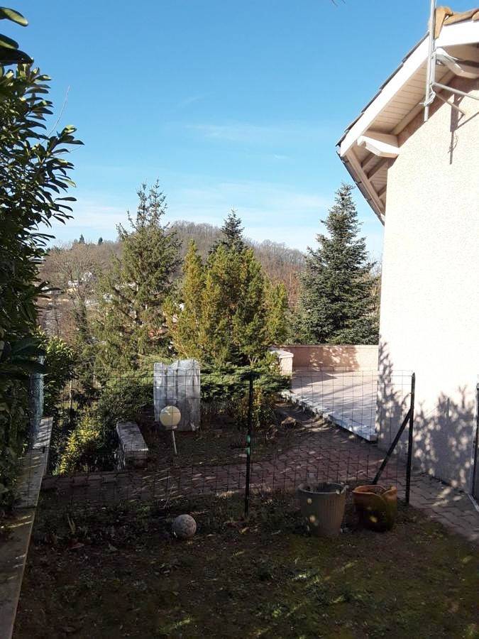 Chambre d’hôte pour 4 personnes, avec vue et jardin à Dagneux