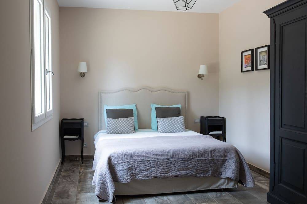 Luxurious Provencal Mas in the nature in Le Castellet, Toulon region