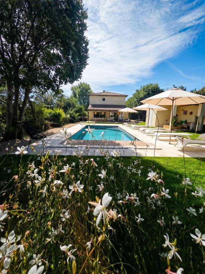 Casa de vacaciones para 10 personas, con terraza además de piscina y jardín - 1