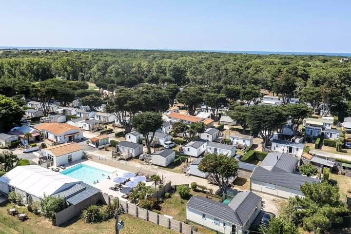 Camping für 4 Personen, mit Terrasse in der Charente-Maritime - 2