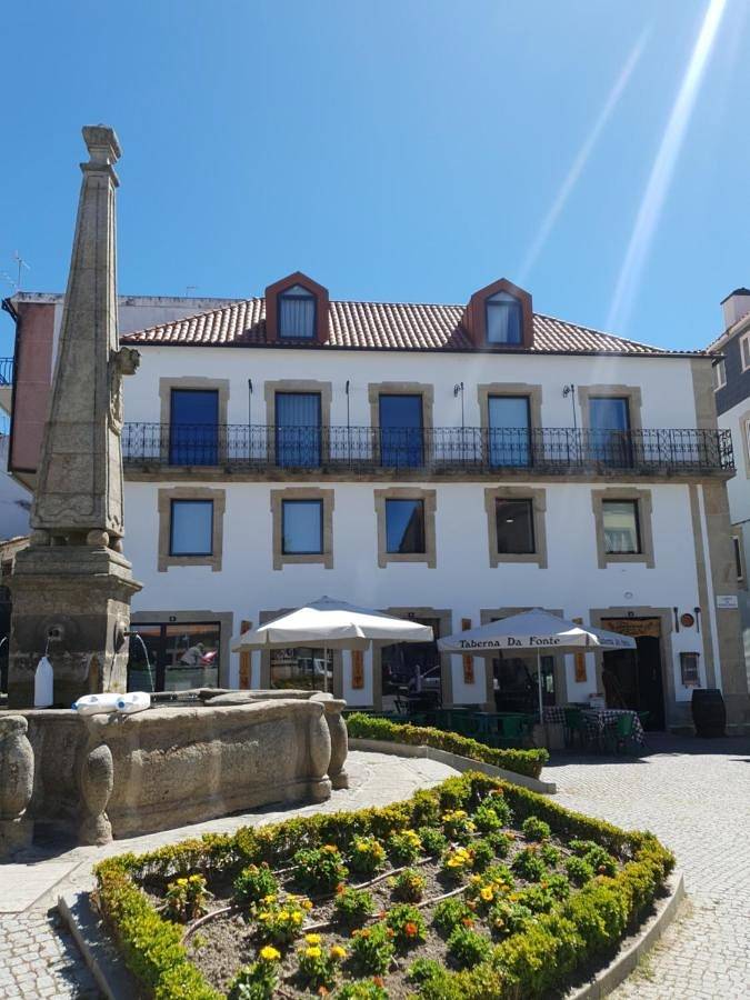 Apartamento de férias inteiro, Double Room with Balcony in U. F. Seia, São Romão e Lapa dos Dinheiros, Seia