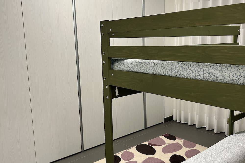 Entire Apartment at the foot of Valpolicella! in Pescantina, Provincie Verona