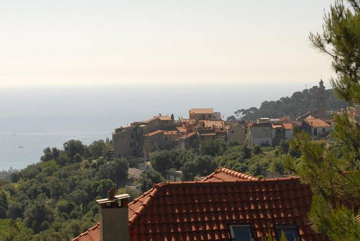 Villa pour 6 personnes, avec jardin et vue à Imperia - 4