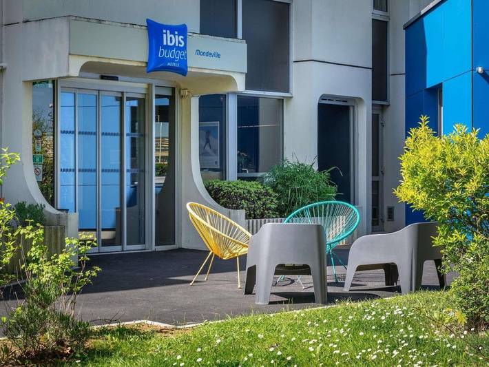 Hôtel pour 2 personnes, avec jardin et terrasse à Mondeville - 2