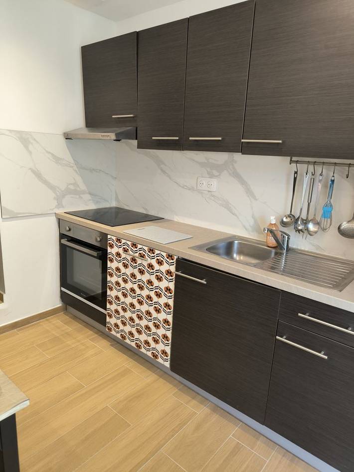 Gîte pour 4 personnes, avec terrasse ainsi que piscine et jardin à Bonifacio - 4