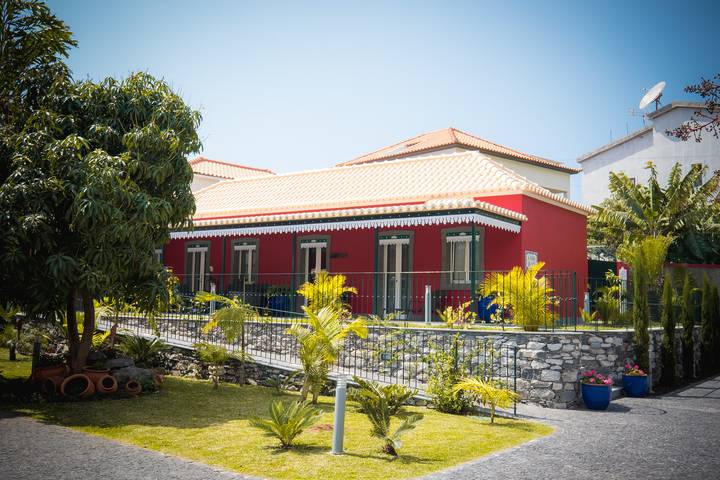 Apartamento para 4 personas, con Balcón además de Jardín y Piscina en Ponta do Sol