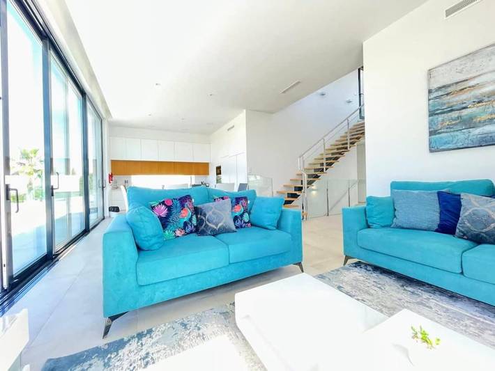 Casa rural para 8 personas, con terraza y piscina en San Miguel de Salinas - 4