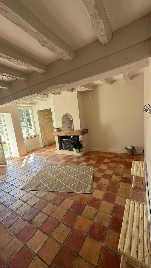 Location de vacances pour 10 personnes, avec jardin ainsi que vue et piscine à Lésigny (Vienne) - 3