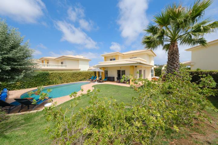 Villa für 6 Personen, mit Garten in Santa Maria
