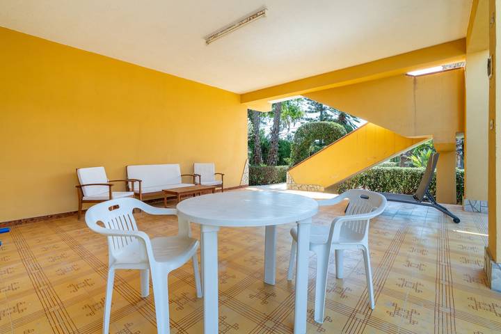 Ganze Wohnung, Ferienwohnung 'Preside Vista Giardino' mit Gemeinschaftsgarten, Wi-Fi und Klimaanlage in Lido di Noto, Noto und Umgebung