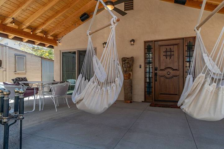 Vacation rental for 4 people, with yard and terrace in Orange (CA)