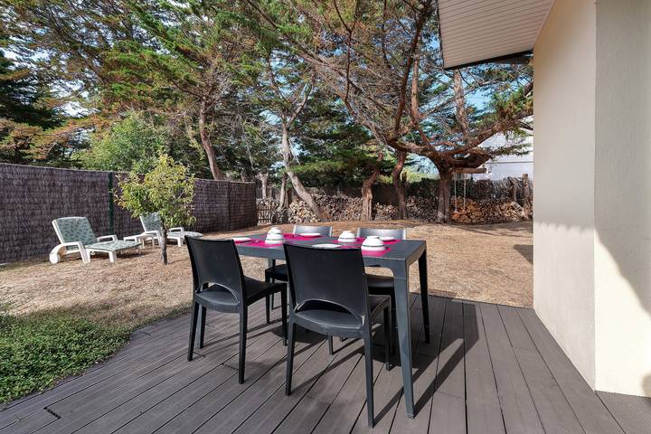 Baita per 4 persone, con giardino, adatto a famiglie con bambini - 1