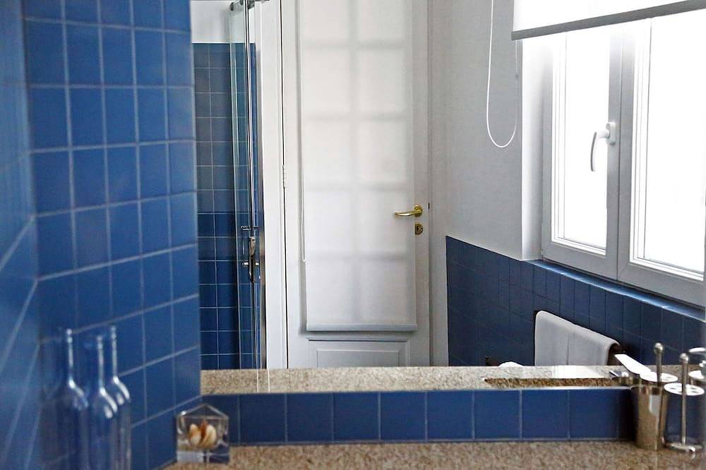 Apartamento inteiro, One-Bedroom Apartment in Cedofeita, Porto