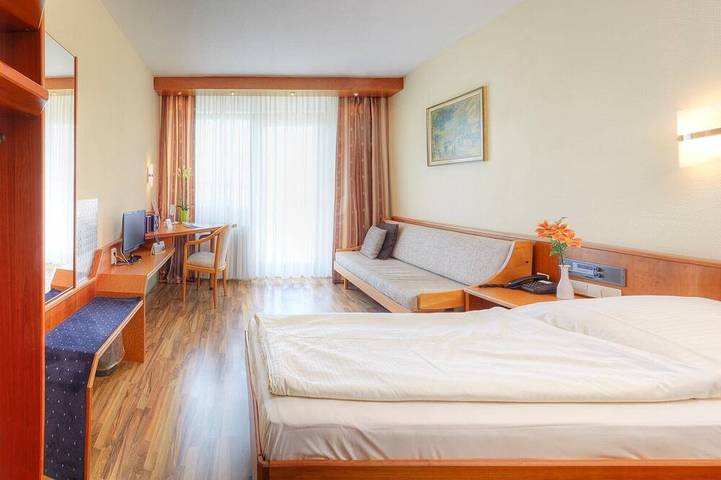 Ein-Zimmer-Apartment, Balkon und Klein-Küche in Ostfildern, Landkreis Esslingen