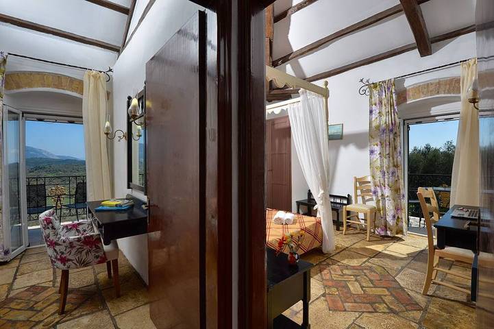 Bungalow für 5 Personen, mit Garten und Pool sowie Balkon auf Korfu - 4