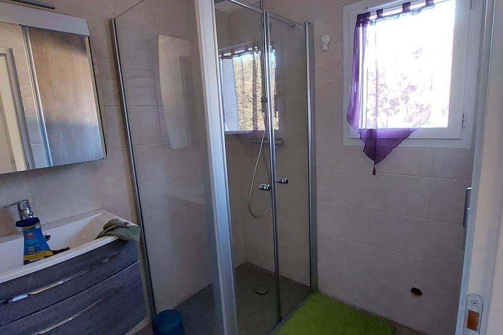 Appartement entier, Gite 50m2 4 personnes au coeur du village in Sussargues, Côte méditerranéenne (France)