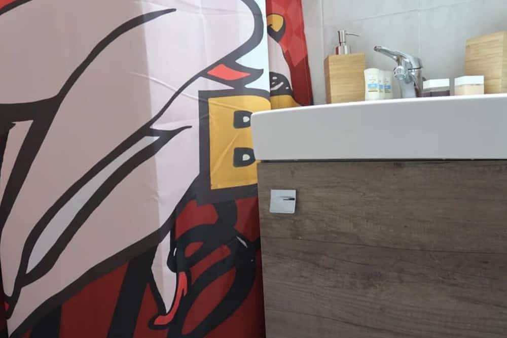 Ganze Wohnung, A stunning flat all to yourself 30 seconds from the beach in Cunit, Costa Dorada