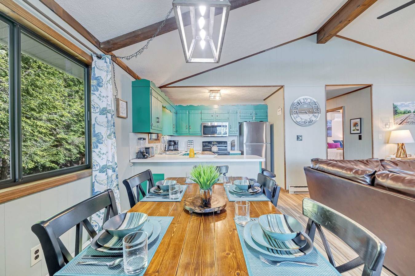 Lakefront Poconos Retreat w Hot Tub Dog Friendly in Condado de Lackawanna