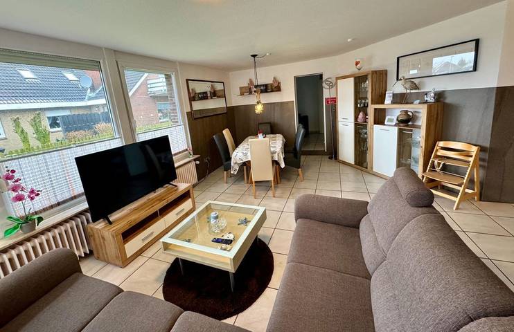 Ferienwohnung für 9 Personen, mit Terrasse und Garten in Carolinensiel - 2