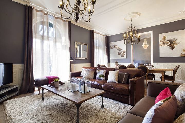 Vacation apartment for 9 people, with Balcony in Barcelona