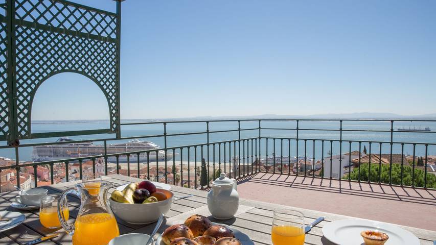 Loft voor 4 personen, met balkon in Lissabon