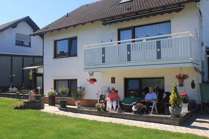 Ferienwohnung für 3 Personen, mit Terrasse und Garten - 1