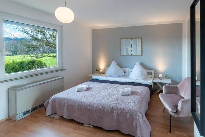 Ferienwohnung für 6 Personen, mit Garten und Ausblick in Hildesheim