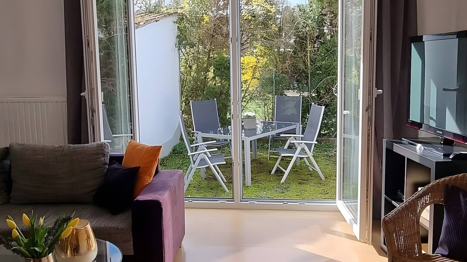 Geheel appartement, Appartement voor 6 personen, 85 m², met privéterras en wifi in Bezirk Halberg, Saarbrücken