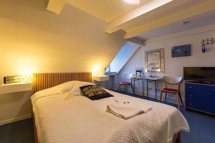 Hotel für 2 Personen, mit Ausblick und Garten in Hamburger DOM - 3